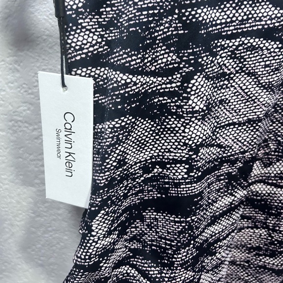 NWT Calvin Klein One Piece Swimsuit Size 6 - Picture 5 of 10